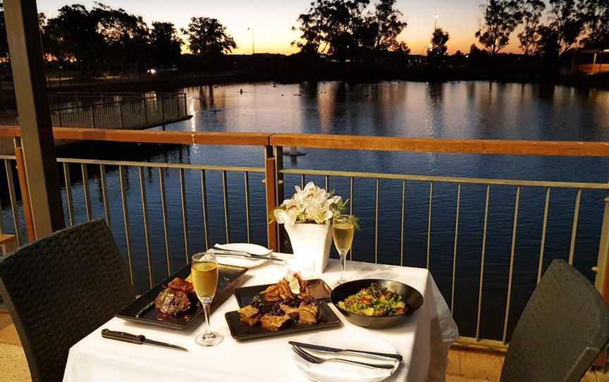 Strand Lakeside Café, Byford, WA