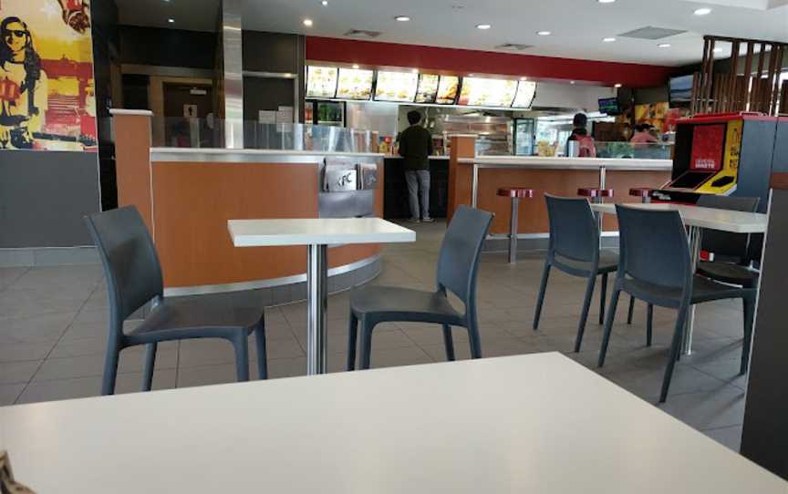 KFC Newcomb, Moolap, VIC