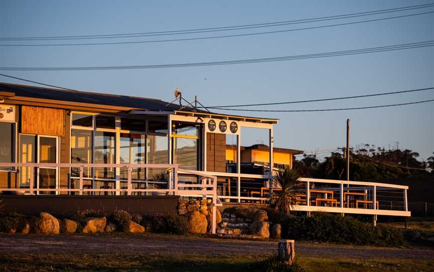 The Surfside Beaumaris - Beers, Burgers & Beds, Beaumaris, TAS