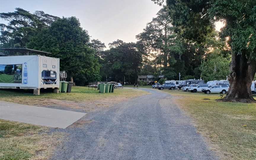 Lions Den Hotel, Rossville, QLD