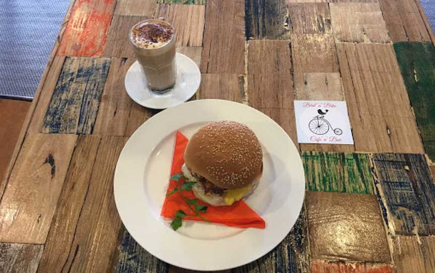 Bird 'n' Bike Cafe 'n' Bar, Chiltern, VIC