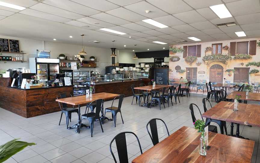 Etoile Cafe/Restaurant, Derrimut, VIC