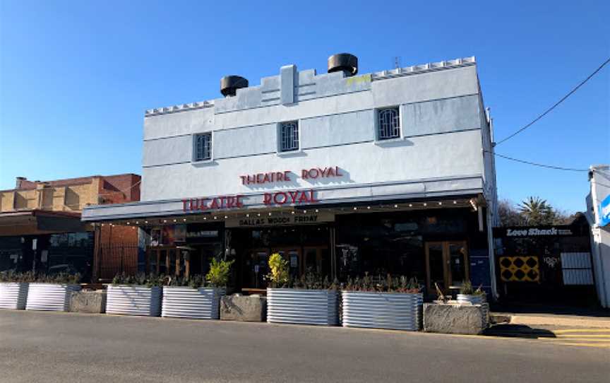 Lola - Pizza Bar & Bottleshop, Castlemaine, VIC