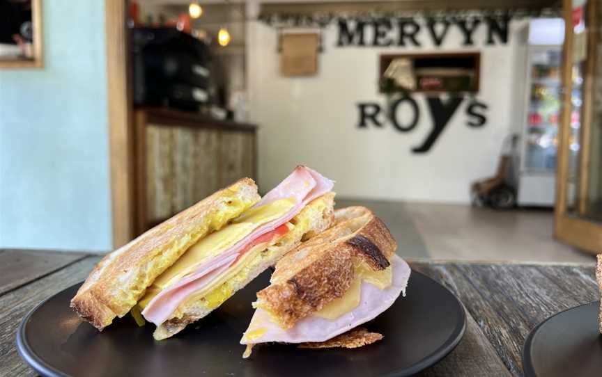 Mervyn Roys Cafe, Bilinga, QLD