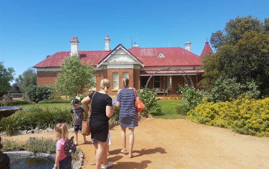 The Rustic Maze & Country Garden, Monteagle, NSW