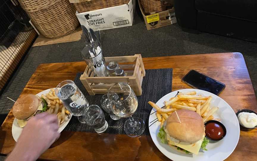 De Hot Bar & Grill, Dairy Flat, New Zealand