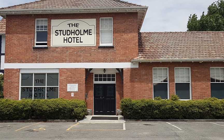 Studholme Hotel - Restaurant & Accommodation, Waimate, New Zealand