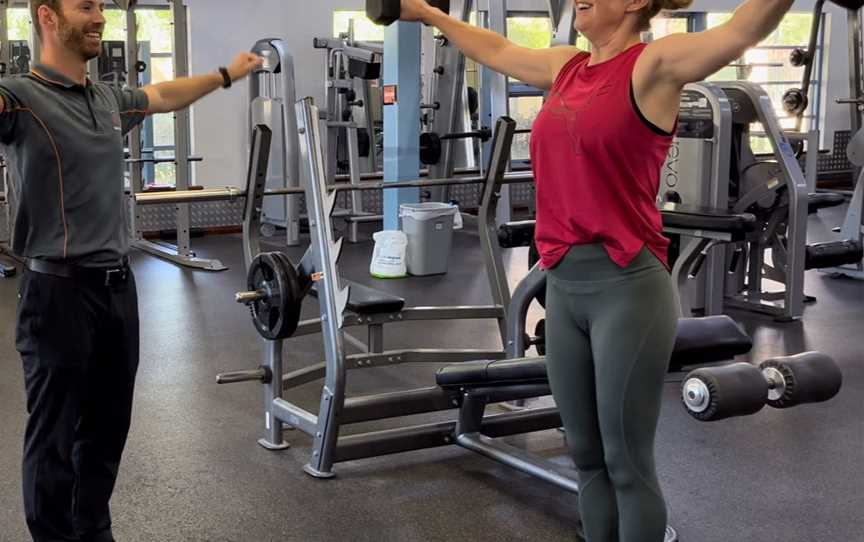 Individually supervised exercise session in the gym.