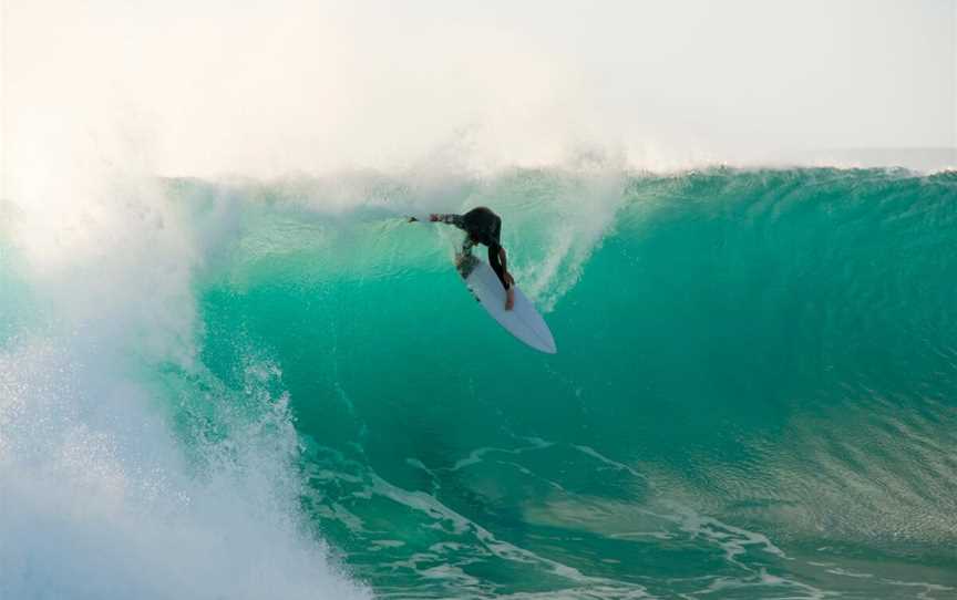 Surfing at Jakes Point, Attractions in Kalbarri