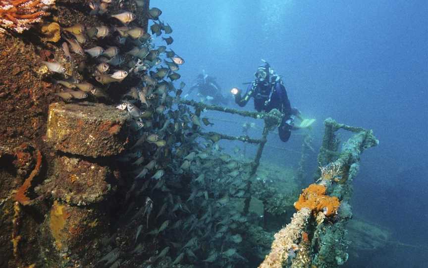 Diving at HMAS Perth Wreck, Attractions in Albany