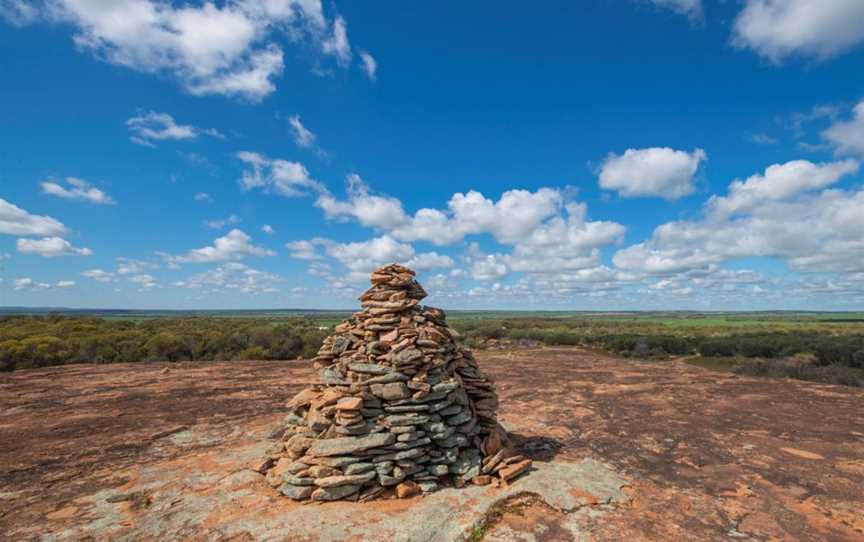 Bilya Rock, Attractions in Gutha