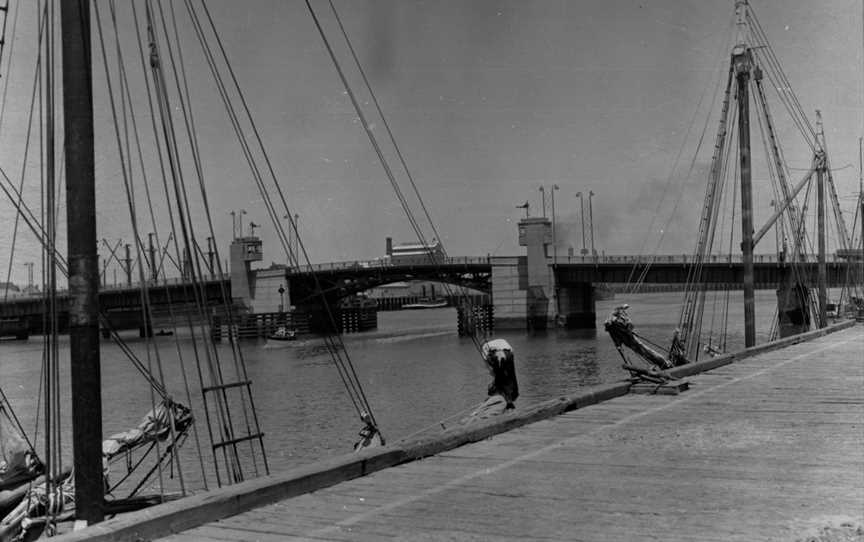 Birkenhead Bridge, New Port, SA