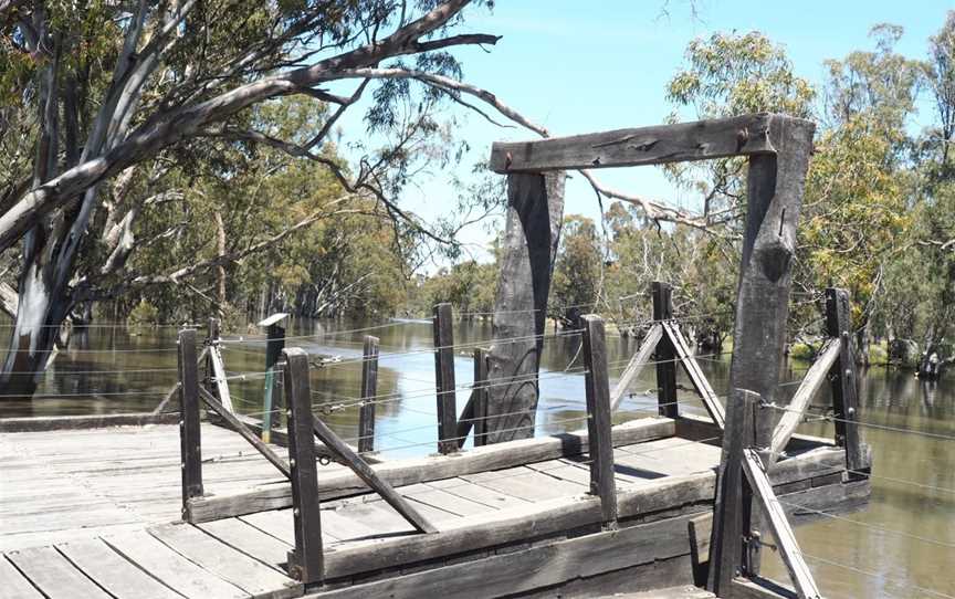 Moulamein River Walk, Moulamein, NSW