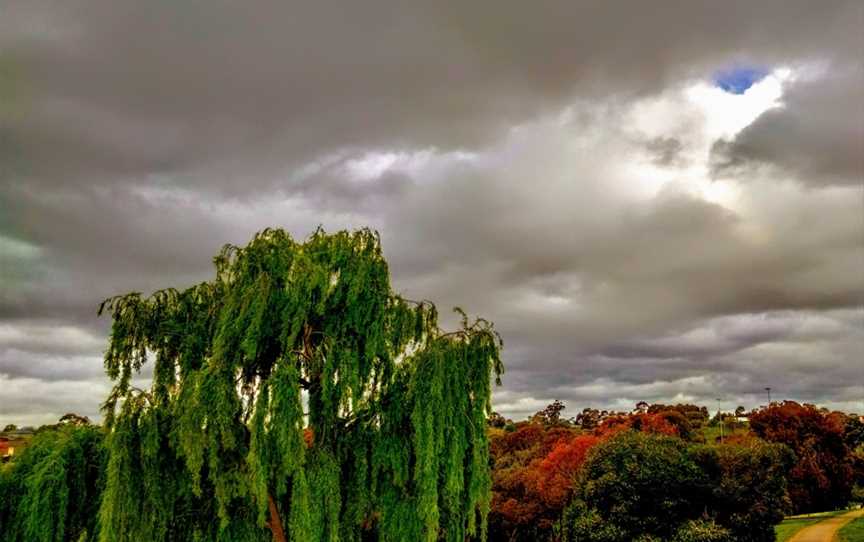 Steele Creek Trail, Keilor, VIC