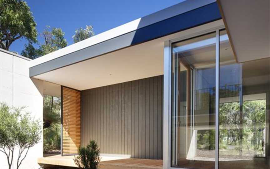 Private enclosed Courtyard at the Entry of the home