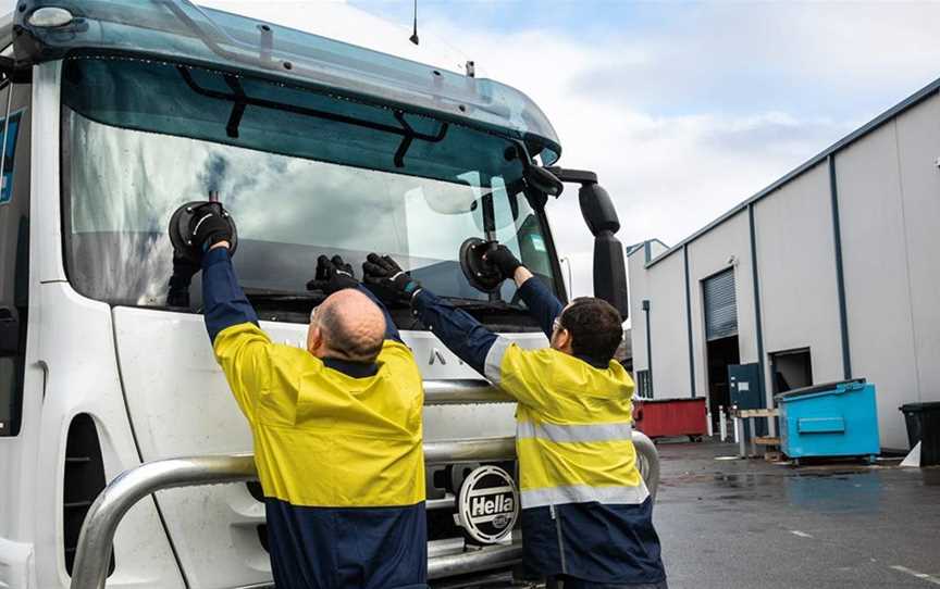 Dean's Autoglass, Business Directory in Gnangara