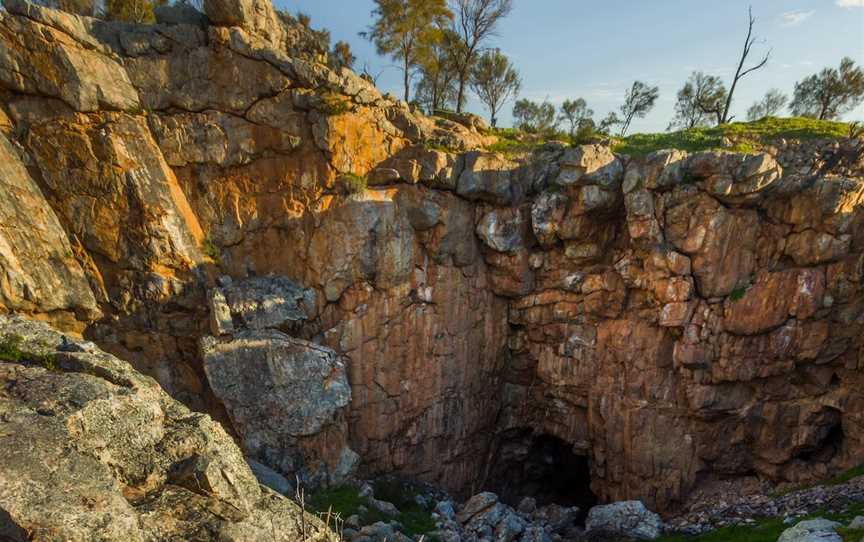 Jingemia Cave, Tours in Watheroo