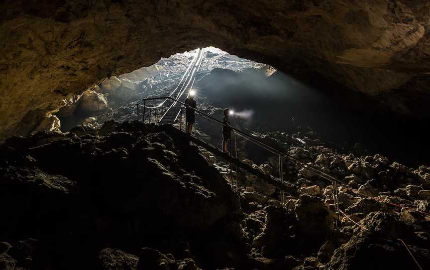 Giants Cave, Tours in Boranup