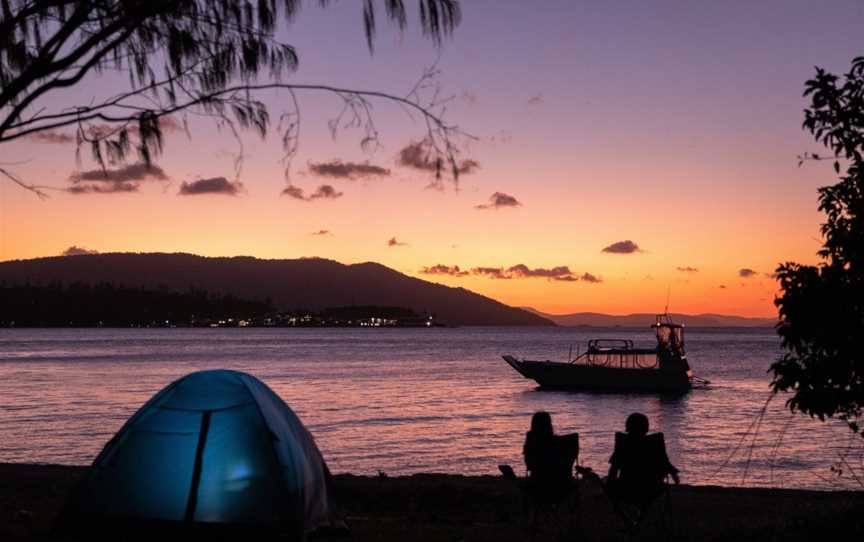 Scamper Island Camping, Shute Harbour, QLD