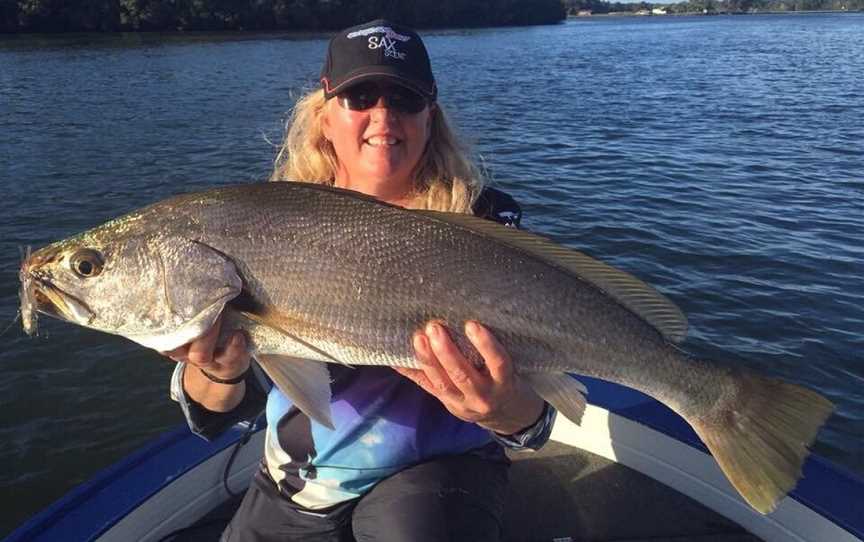 Castaway Estuary fishing charters, Port Macquarie, NSW