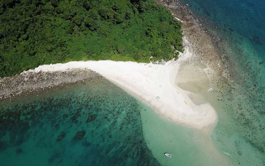 Tropical Sportfisher Fly & Sportfishing, White Rock, QLD