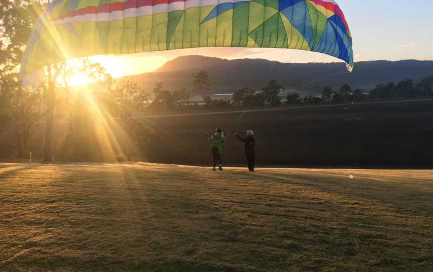 Oz Paragliding and Hang Gliding, Boyland, QLD