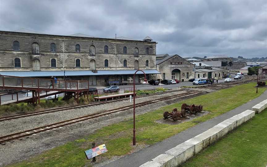 Cycle Journeys Oamaru, South Hill, New Zealand