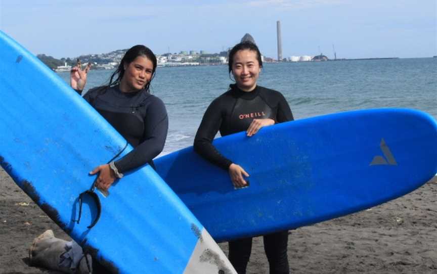 Quantum Flow surf coaching, Fitzroy, New Zealand