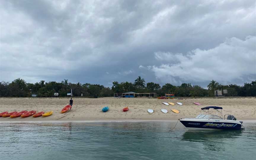 Keppel Island Water Sports, Tours in The Keppels