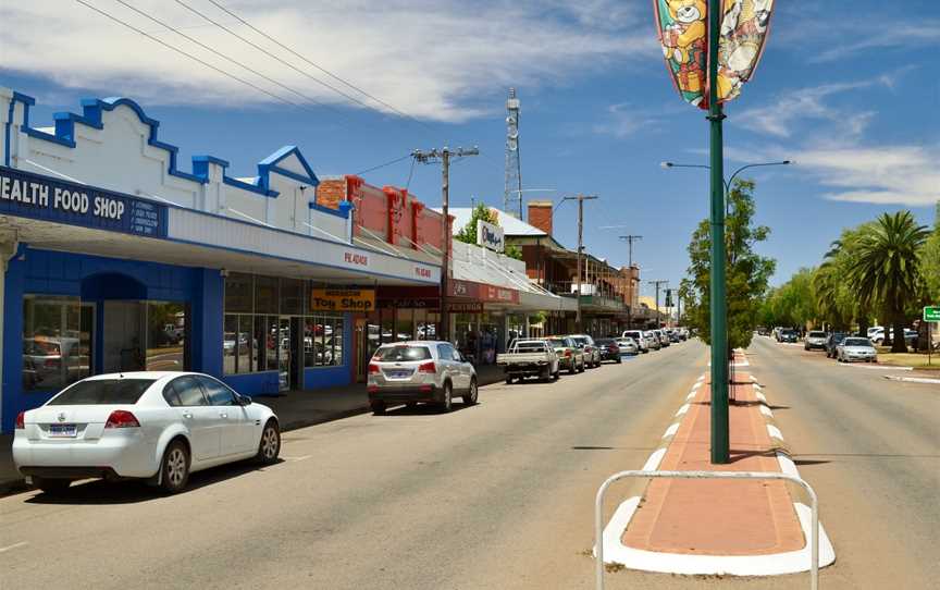 Barrack Street, Merredin, 2013.JPG