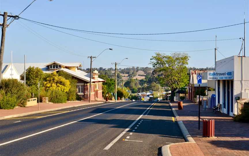 Albany Highway, Kojonup, 2018 (01).jpg