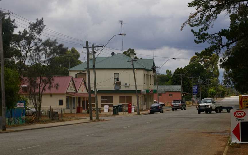 Paterson st Mundijong gnangarra.JPG