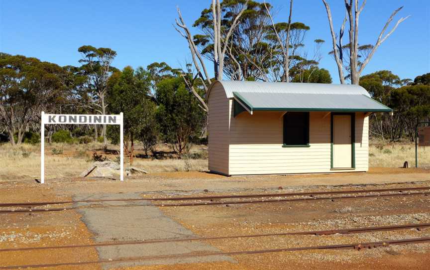 Kondininrailwaystation C2014(1)