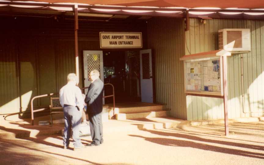 Gove Airportterminalmainentrance