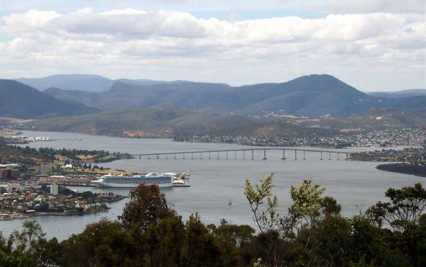 Tasman Bridge