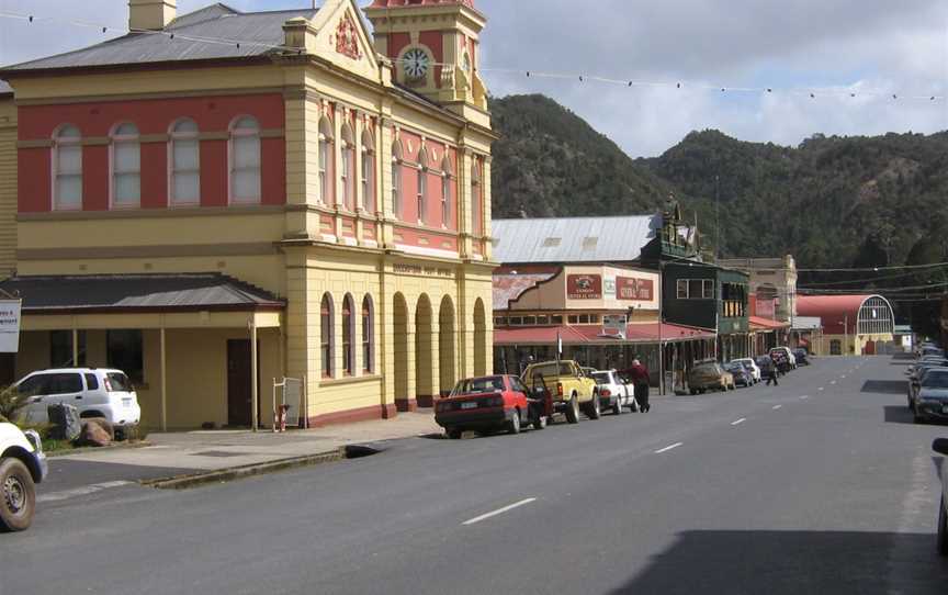 Orr Street, Queenstown.jpg