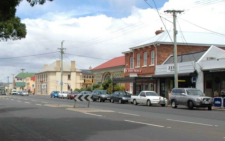 Campbell Town main road.jpg