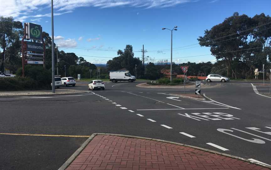 Roundabout at intersection of Aqueduct Road and St Helena Road, St Helena.jpg