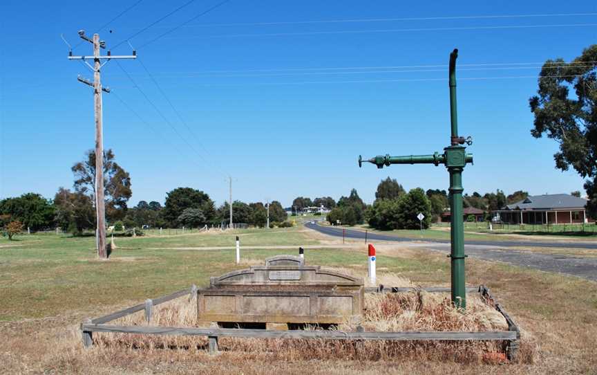 Haddon Bills Horse Trough.JPG