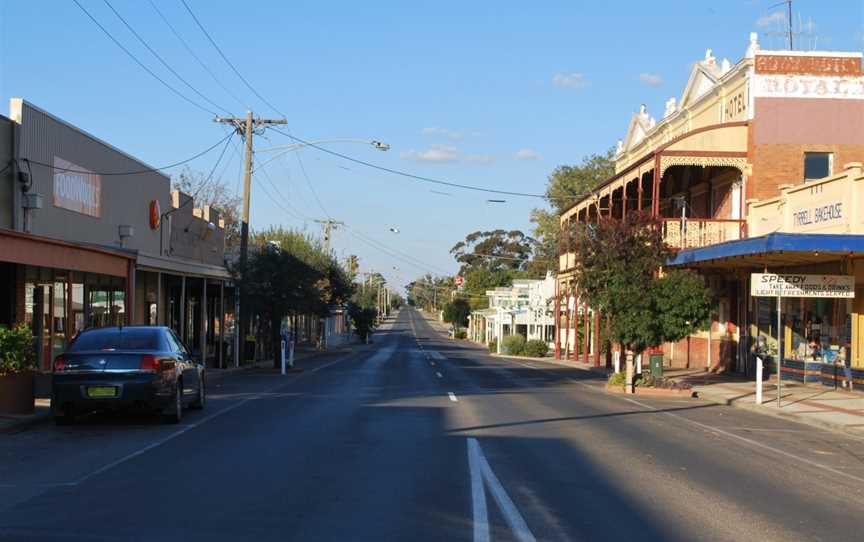 Sea Lake Main Street.JPG