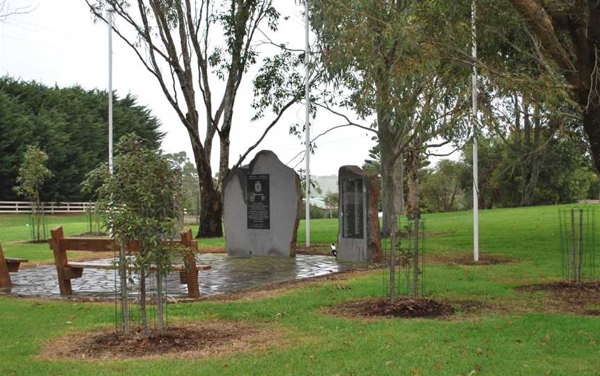 Bushfield War Memorial.JPG