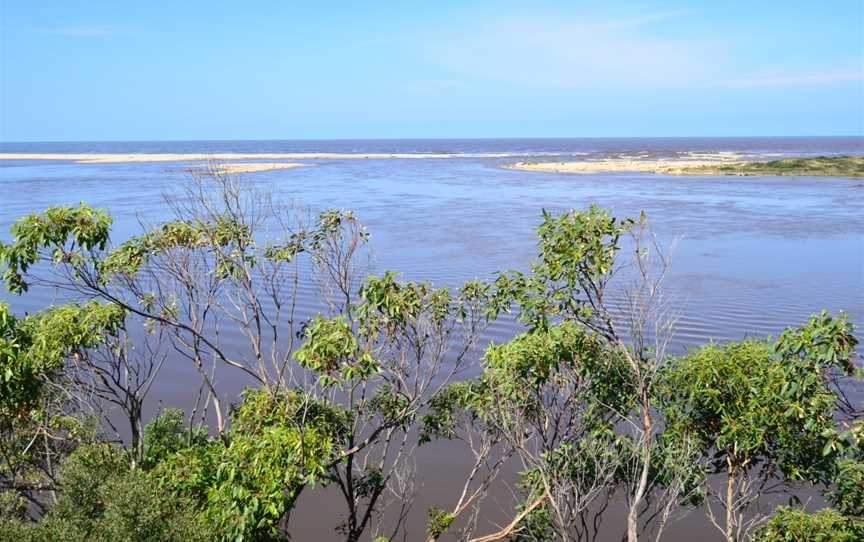 Snowy River mouth at Marlo.JPG