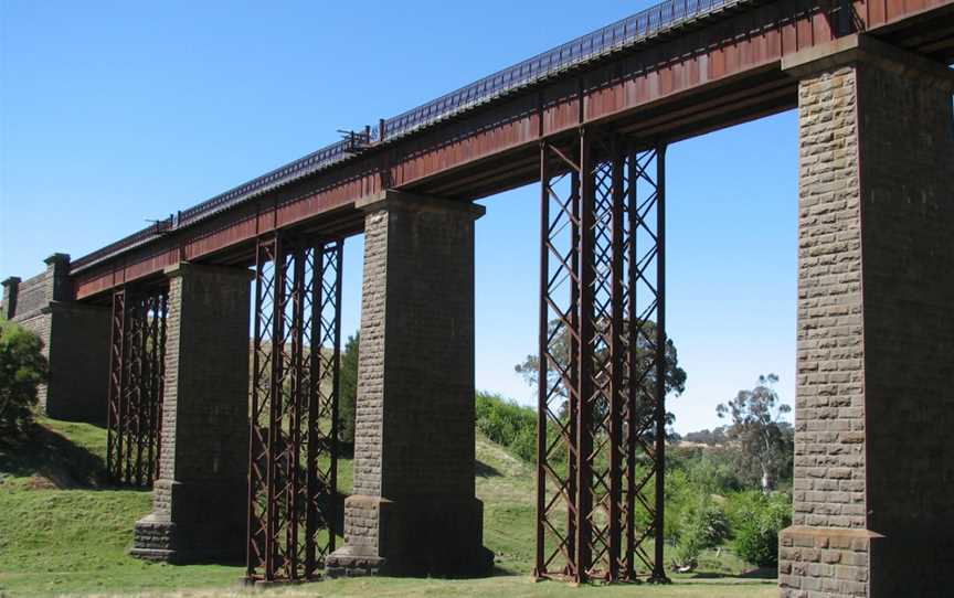 Taradale Viaduct.jpg