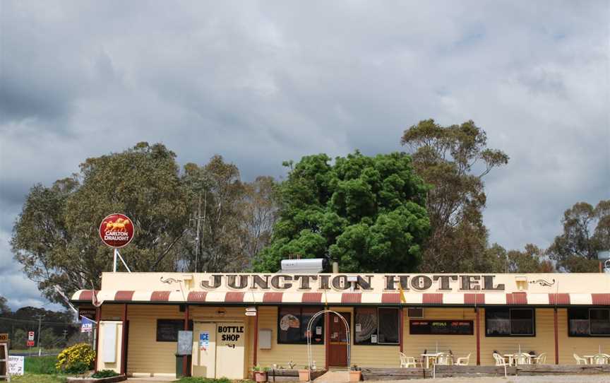 RavenswoodJunctionHotel.JPG