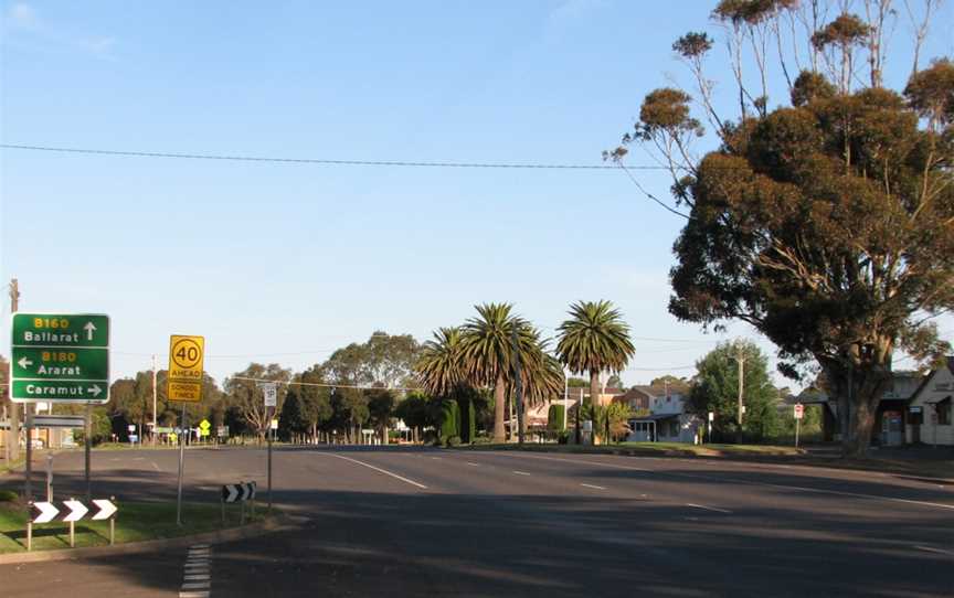 Glenthompson west approach.jpg