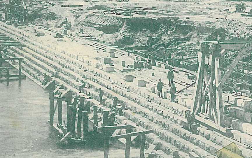 The Goulburn Weir CVictoria.