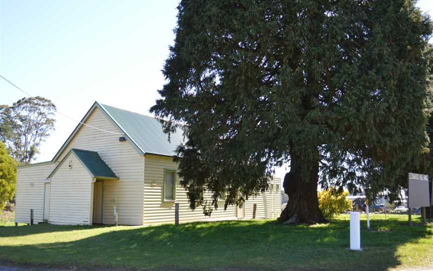 Leonards Hill Public Hall 003.JPG