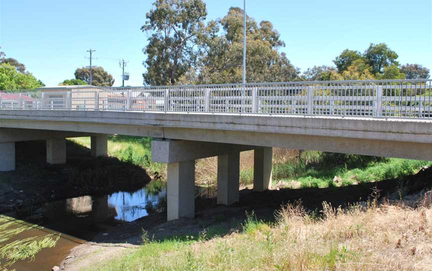 Skipton Mount Emu Creek.JPG