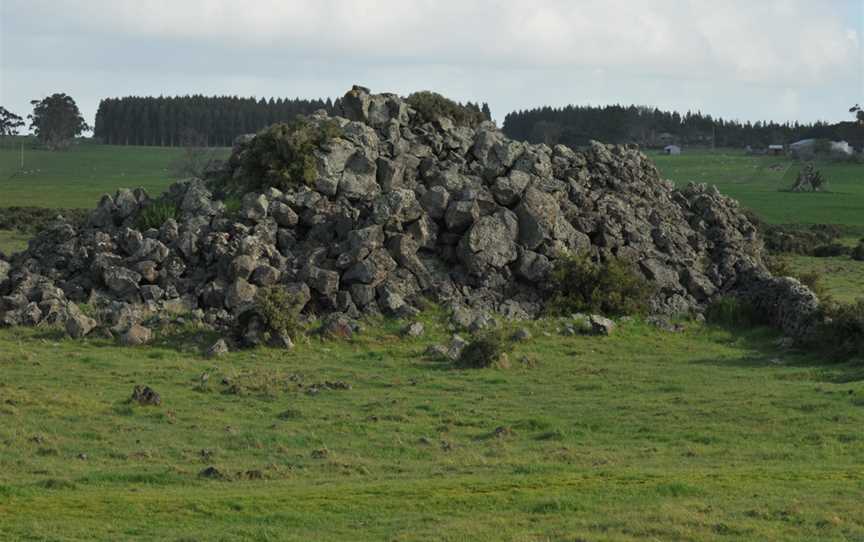 20090926 Volcanic Blister( Tumulus) Byaduk Victoria Australia