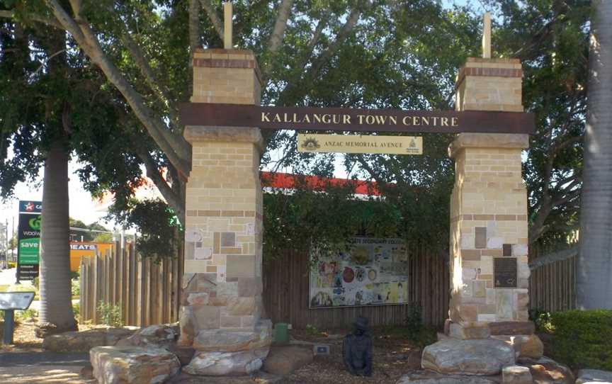 Anzac Avenue Memorial at Kallangur, Queensland.jpg